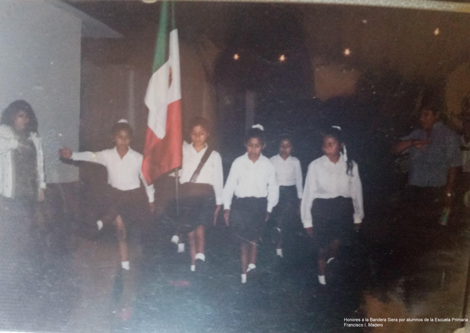 Honores a la BANDERA SIERA · Escuela Primaria Francisco I. Madero